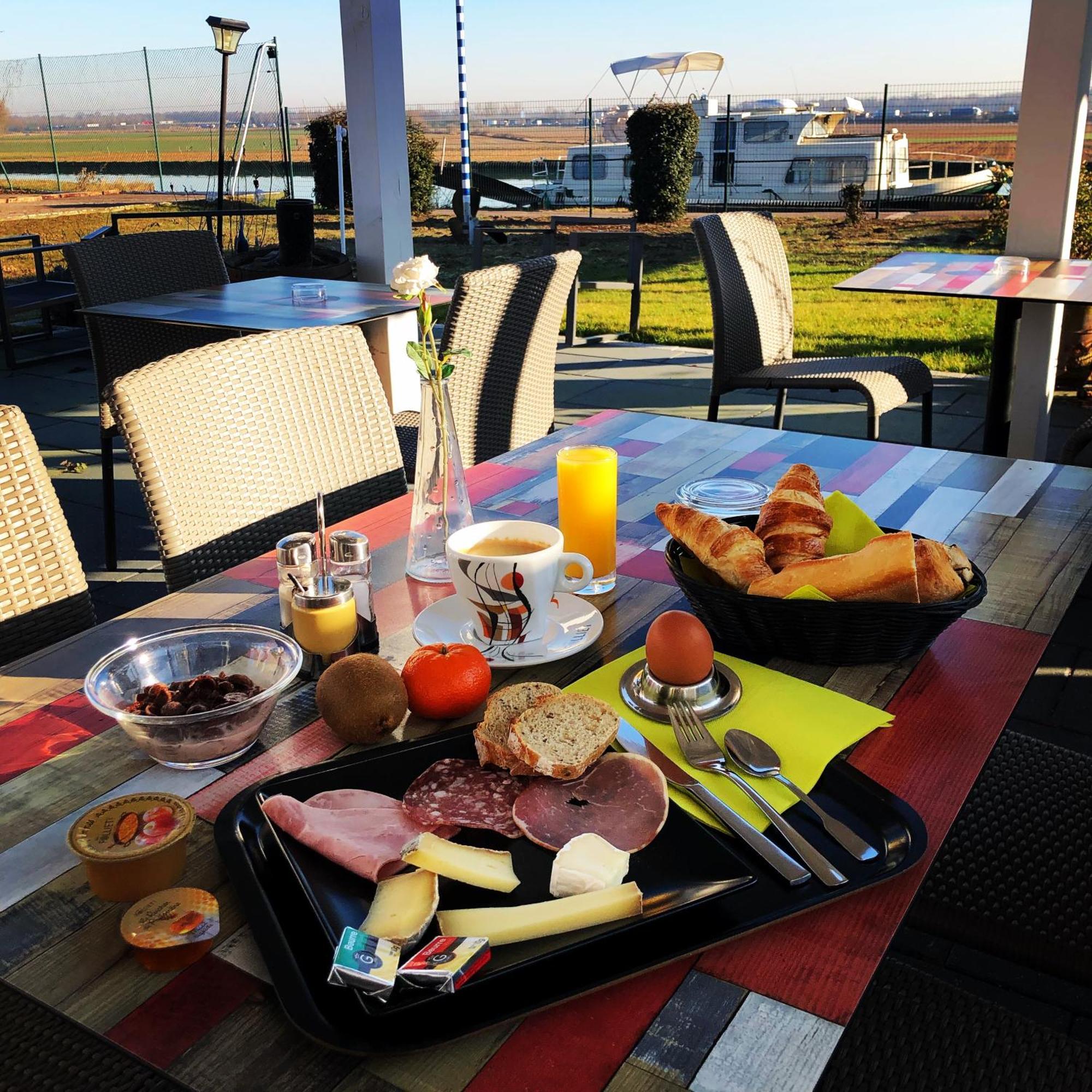 Hotel Restaurant Argos, Strasbourg Nord Vendenheim Dış mekan fotoğraf